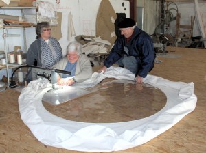 couture d'un chapeau de yourte