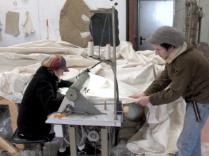 couture d'une toile de yourte