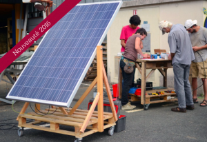 Photo panneau solair nomade, partenariat avec le Courant Alternatif